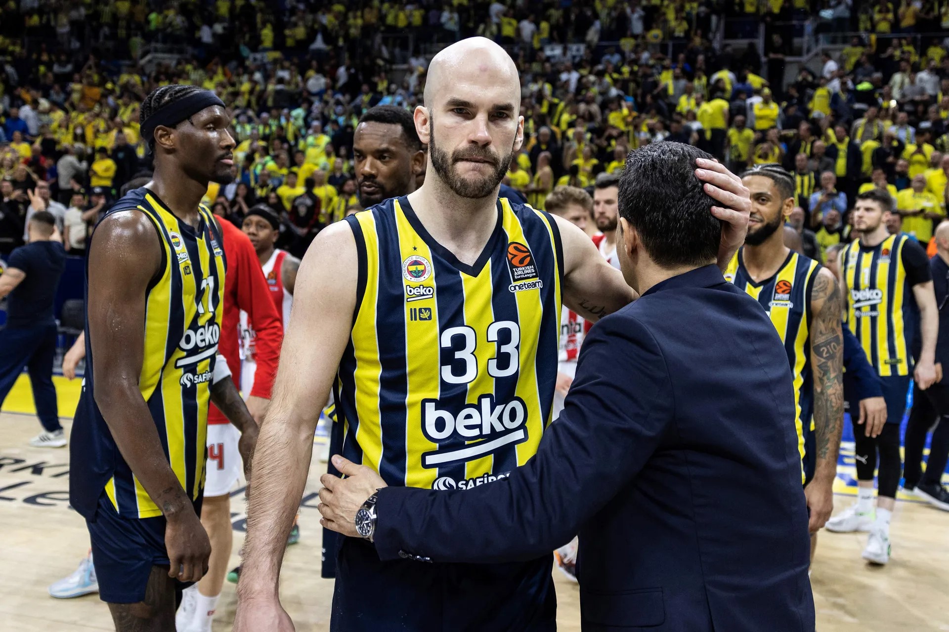 Life changes. Not everyone accepts that. Nick Calathes has and that's made him more valuable to Fenerbahce.