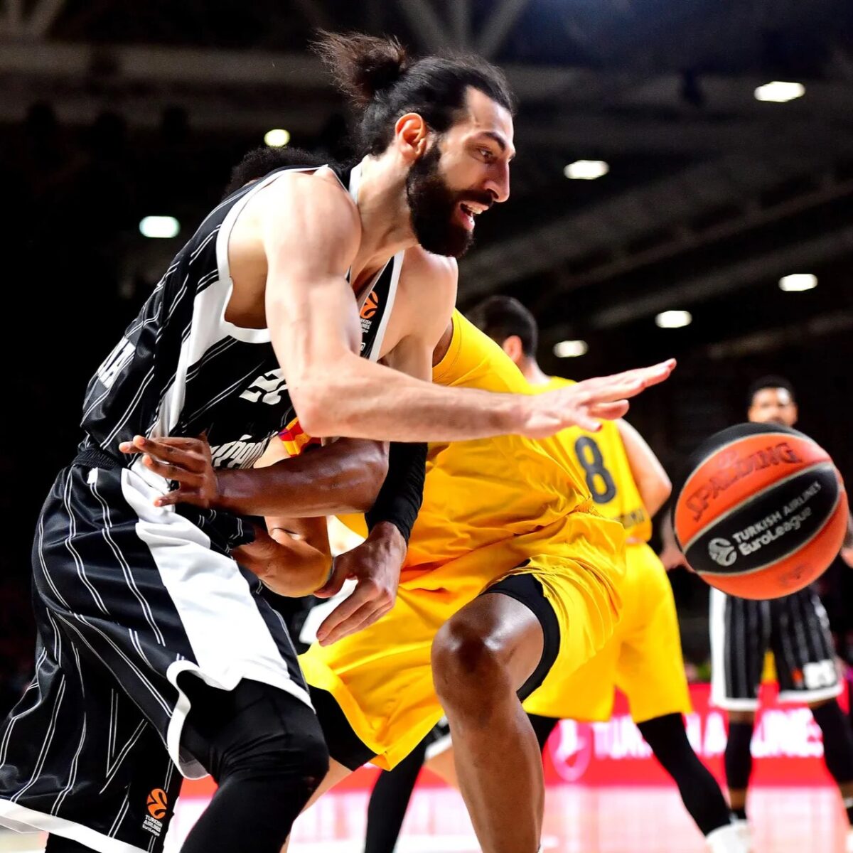 Preview: FC Barcelona vs Virtus Bologna - Euroleague Round 24 