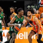 Nigel Hayes Davis showed us why Panathinaikos signed him. He delivered when it mattered as the Greens went 2-0 up on Valencia in the Euroleague playoffs.