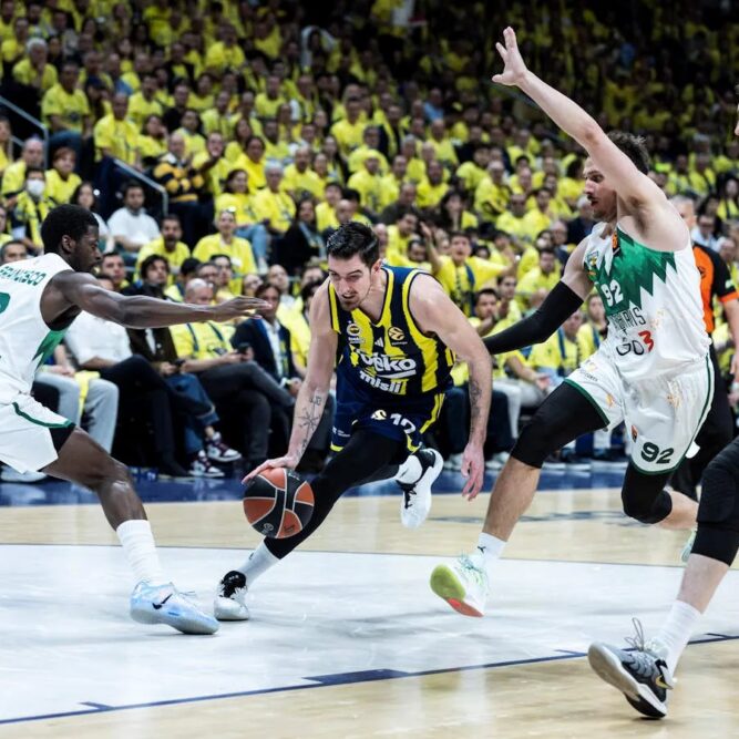 Nando de Colo is no sentimental passenger at Fenerbahce. He has one last vital job for Saras Jasikevicius at the Euroleague Final Four.